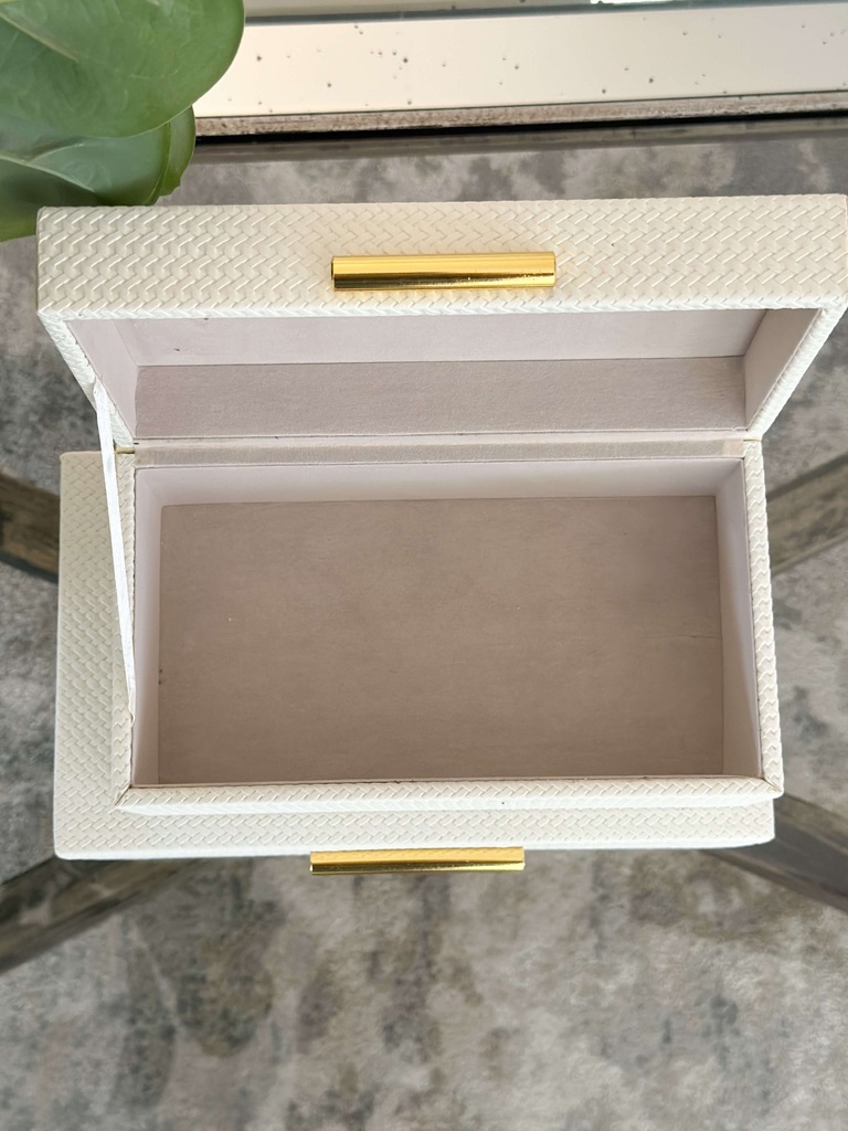 Set de 2 cajitas blancas con dorado