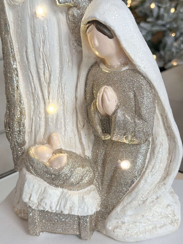 Sagrada Familia con luz