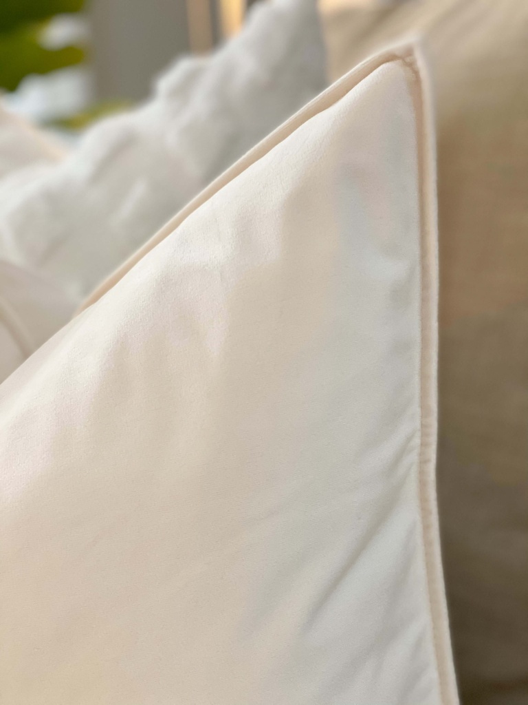 Forro de Cojin Velvet Crema