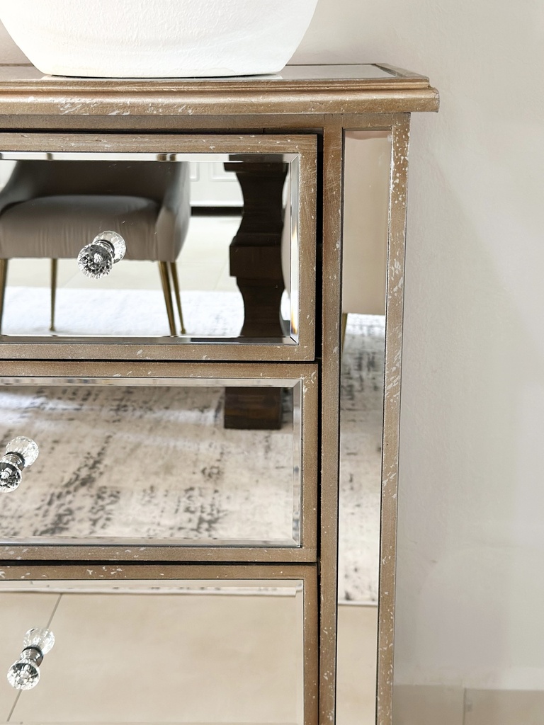 Consola espejada antigua con gavetas