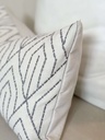 Cojín lumbar geométrico gris