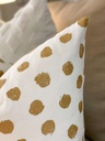 Forro de Cojin Polka Dot Dorado