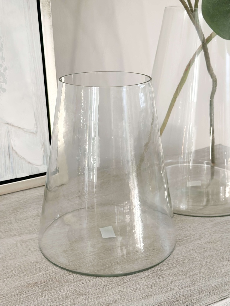 Base conica transparente