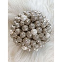 Esfera de perlas y platino