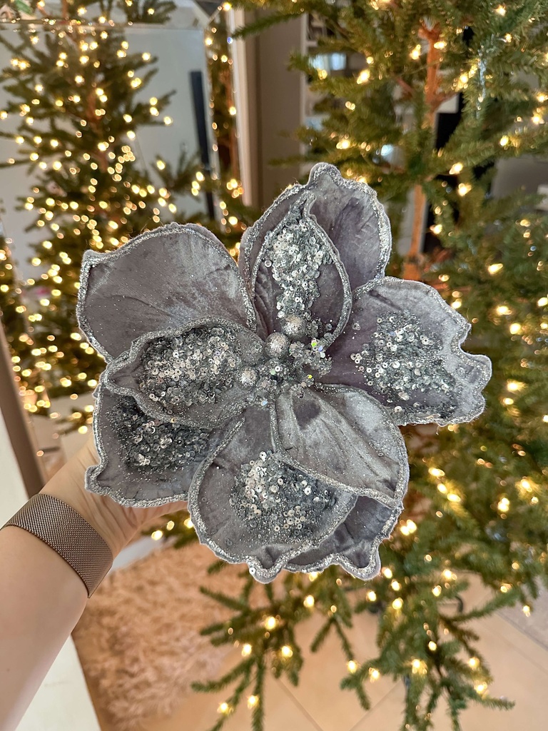 Magnolia velvet gris y plateada