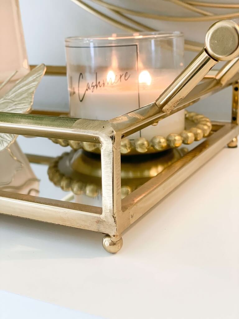 Azafate de metal con agarraderas de acrilico