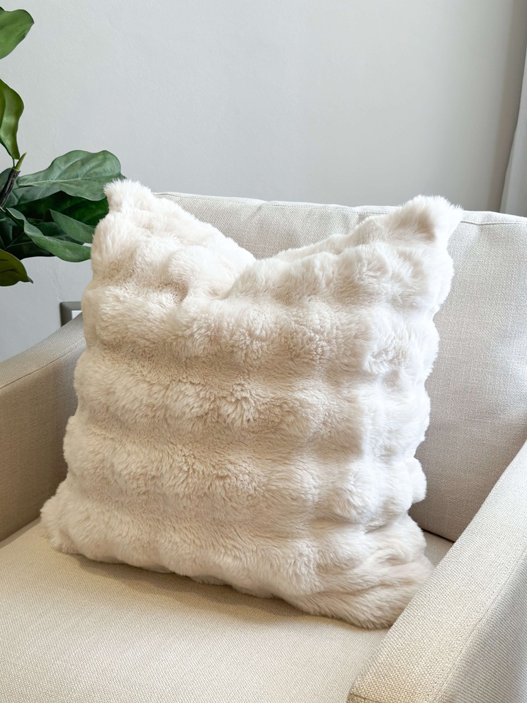 Cojin faux fur