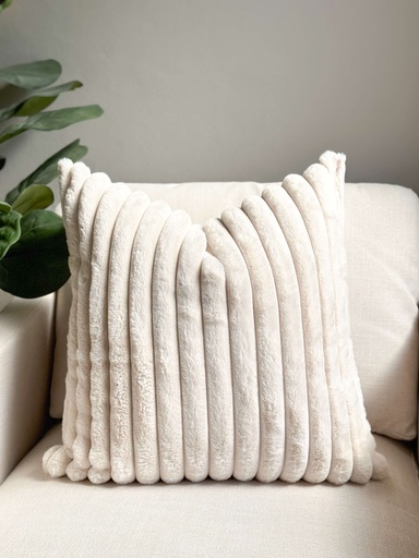 Cojin faux fur tan lineas