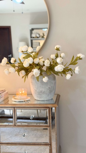 Rama de peonies pequeños