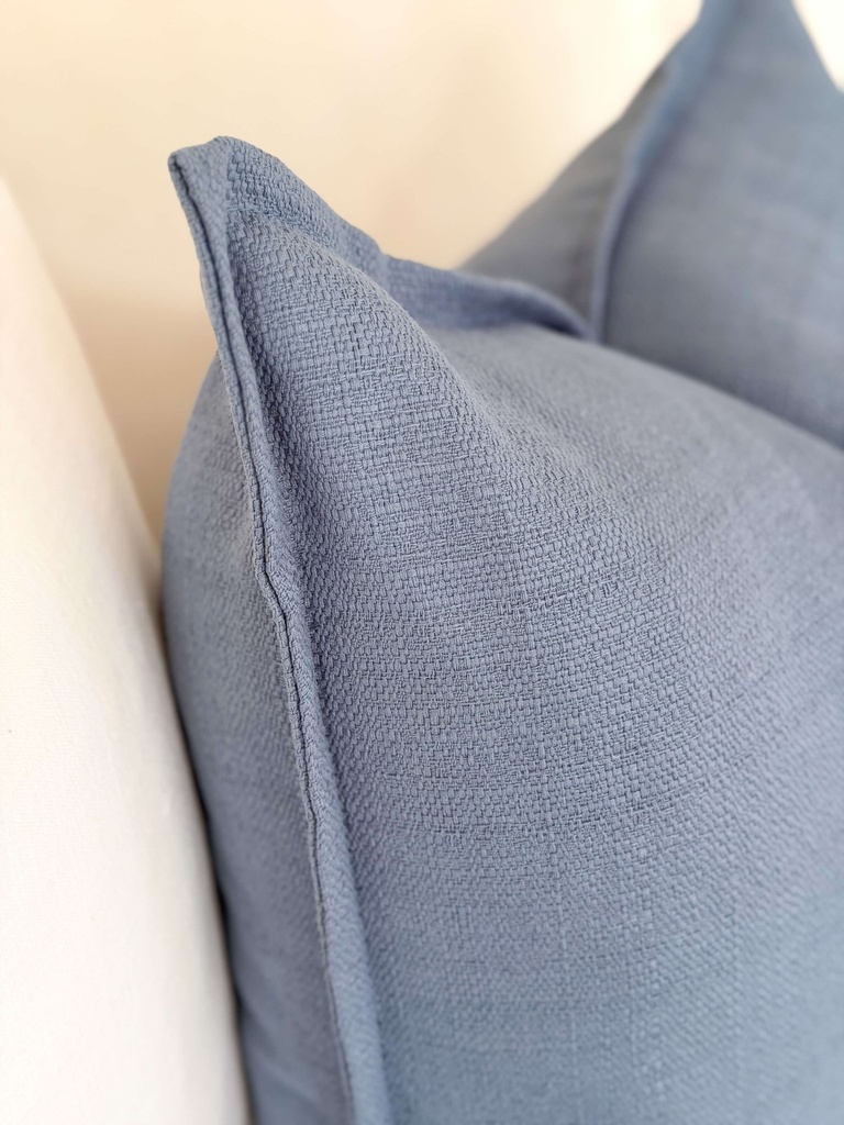 Forro de cojin azul grisaceo