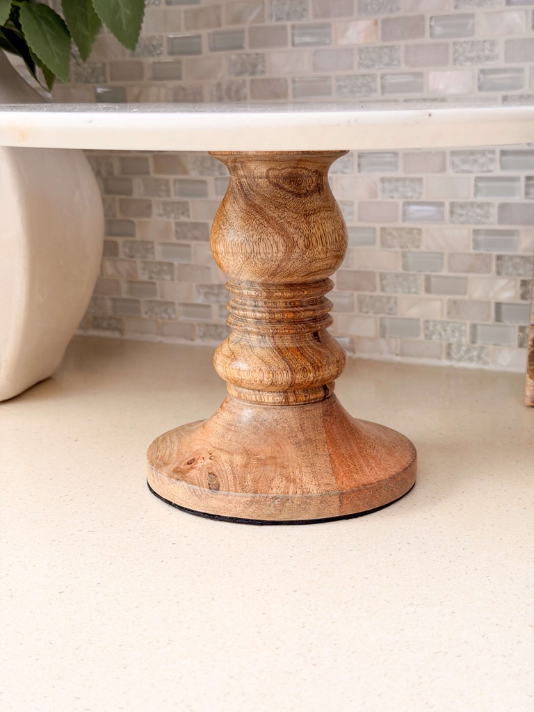 Cake stand de marmol y madera