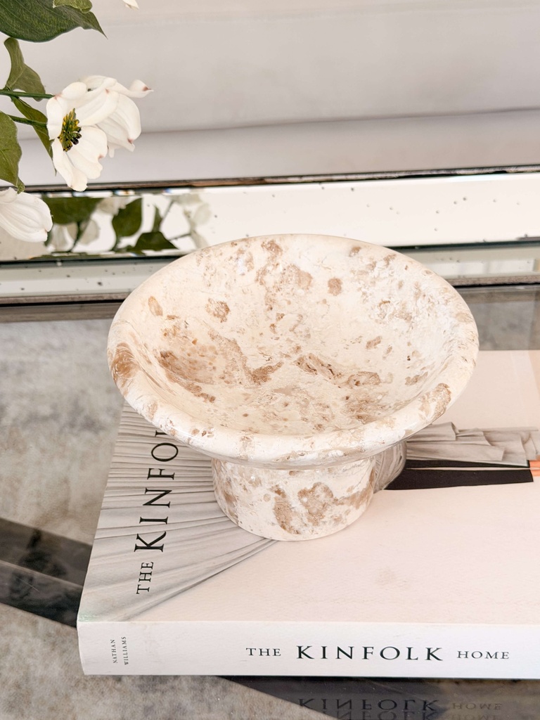 Footed bowl de piedra
