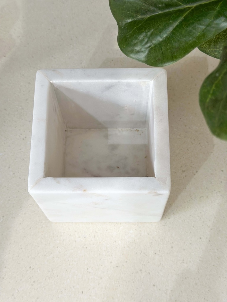 Base de marmol para utensilios