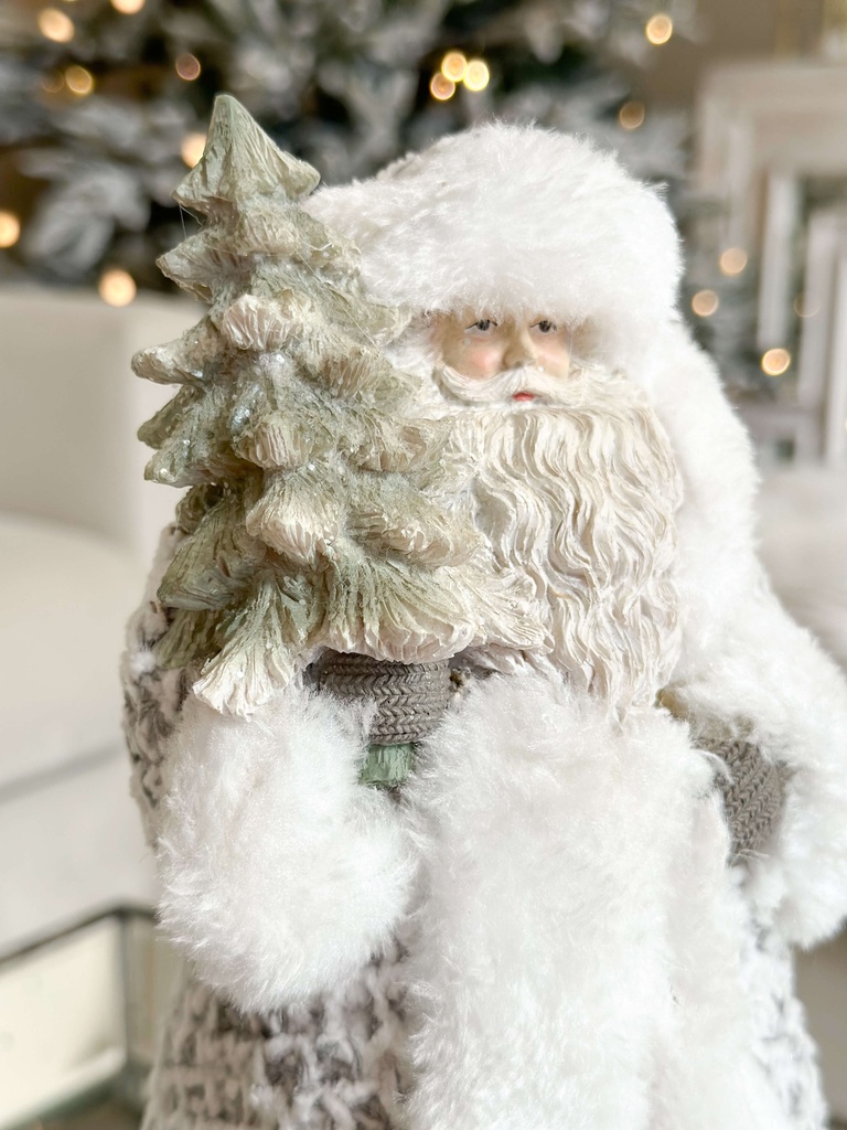 Santa con abrigo