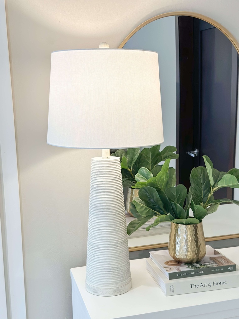 Lampara gris white wash lineas horizontales