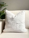 Cojin faux fur gris palido