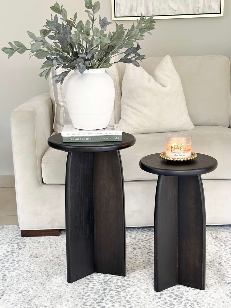 Mesas negras de madera (2 tamaños)