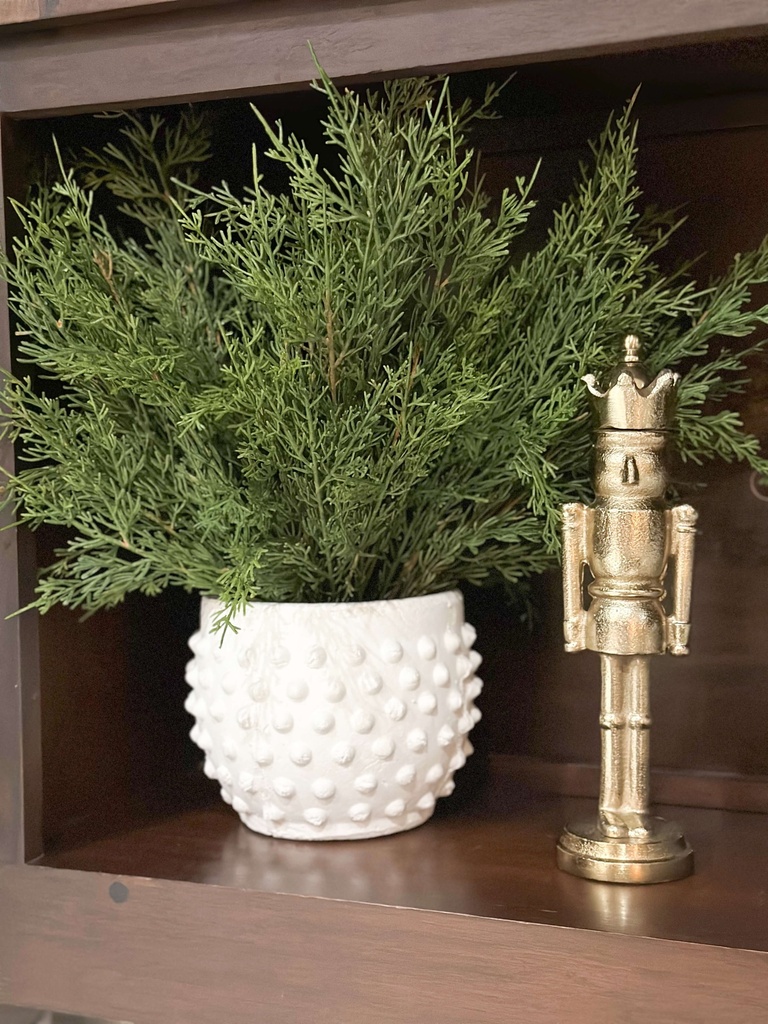 Macetera pequeña studded blanca