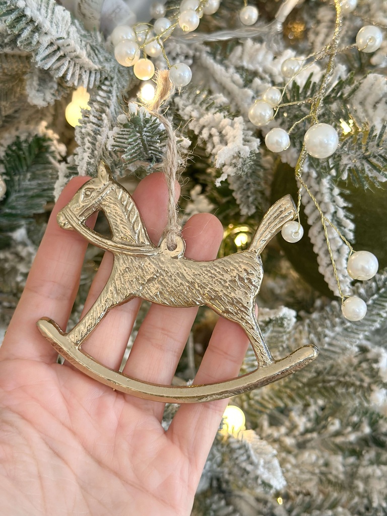 Ornamento de caballito dorado