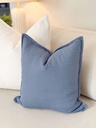 Forro de cojin azul con orilla