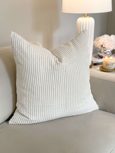 Forro de Cojin Euro velvet crema corduroy