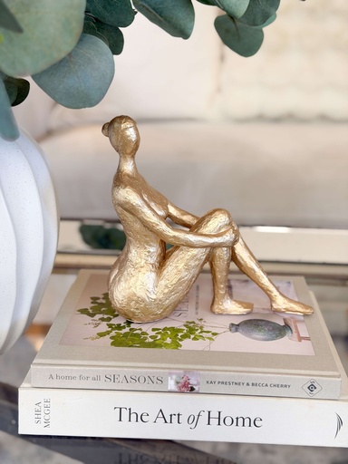 [13084-12] Figura de mujer dorada